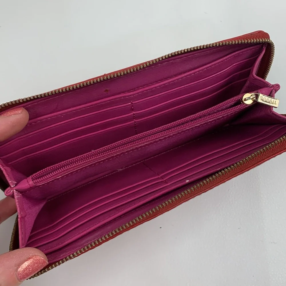 Fossil Red Leather Wallet Gold Zip Around Pink lined Slip pockets Cards Cash